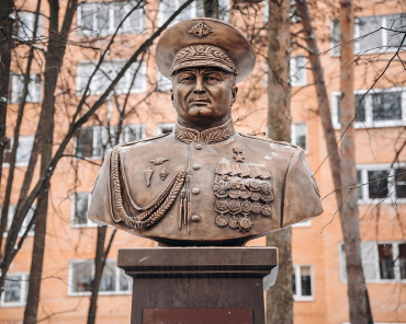 В Щёлкове открыли бюст генерал-лейтенанта Романа Кутузова