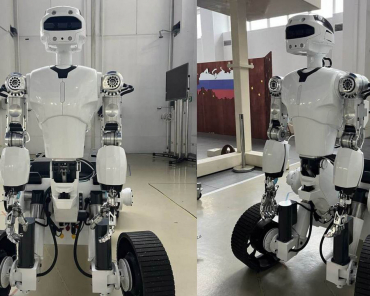 Роботов для работы в космосе представили в Звёздном городке