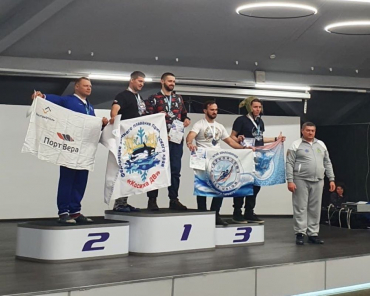 Пушкинец стал третьим в заплыве на Кубок Большой Невы-2022