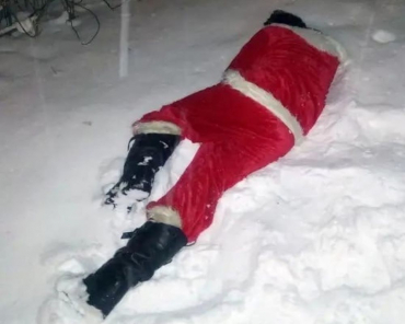 Жители Коломны отвели домой «уставшего» Деда Мороза